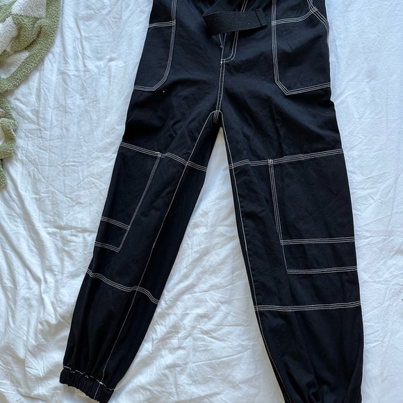 Black parachute Pants - adika. - Picture 2 of 4